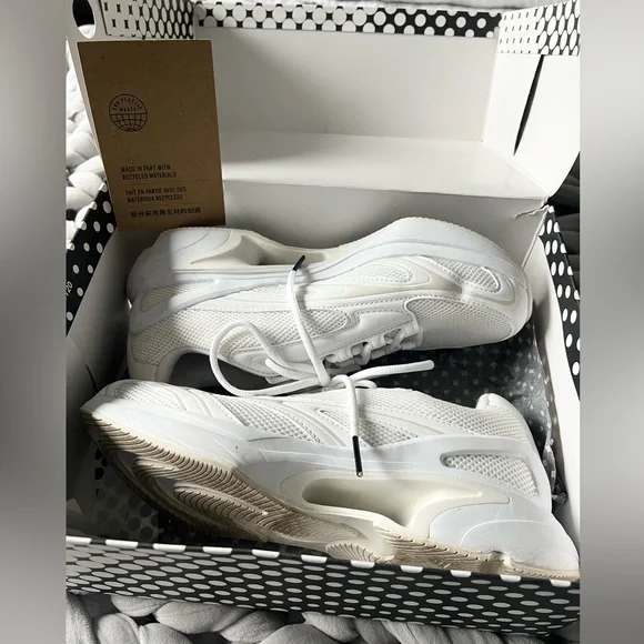 Adidas Stella McCartney Sportswear 2000 Running Shoes - Picture 15 of 16